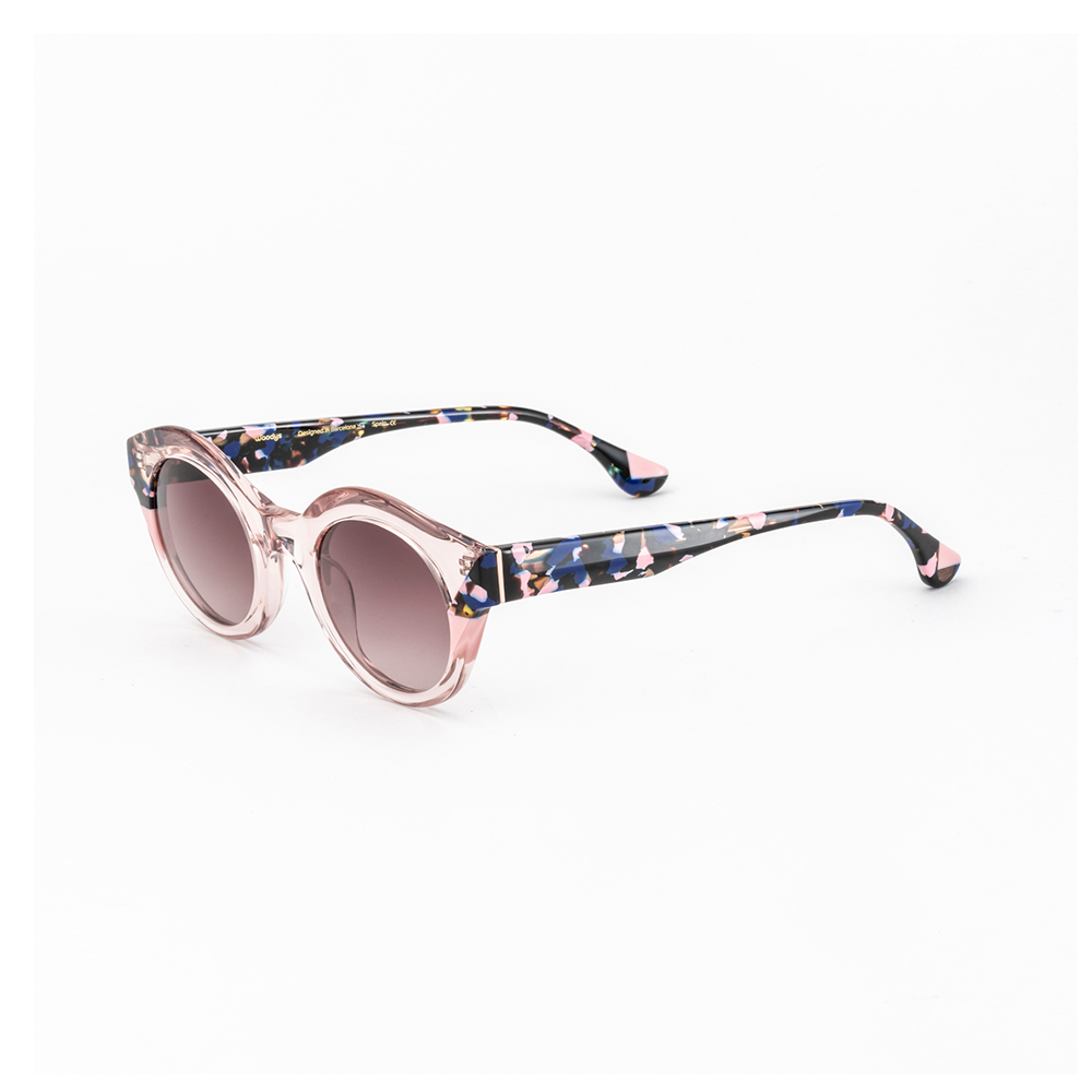 WOODYS-KAIA-04-1